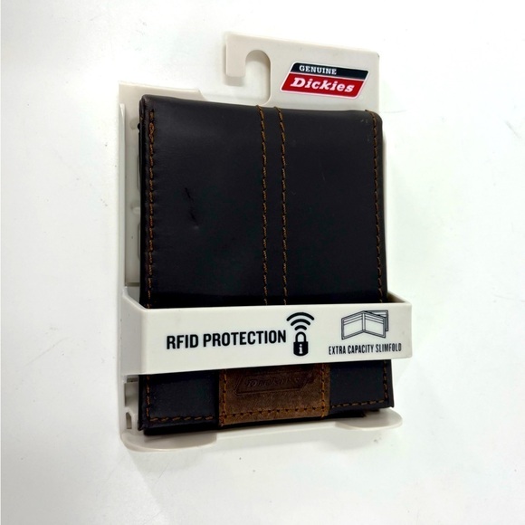 NWT Dickies Genuine Leather Wallet - Picture 1 of 6
